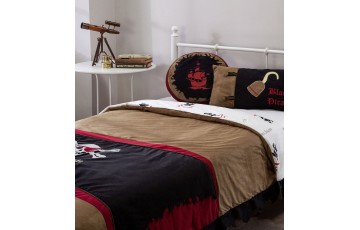 Black Pirate Hook Bed Cover